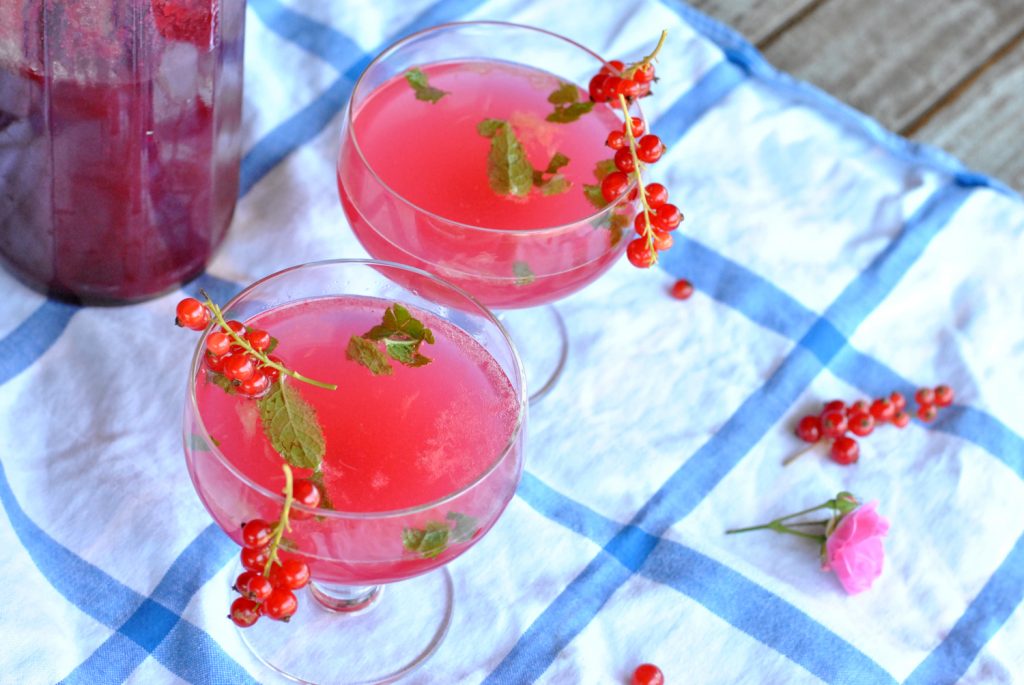 Rezept für hausgemachten Johannisbeersirup