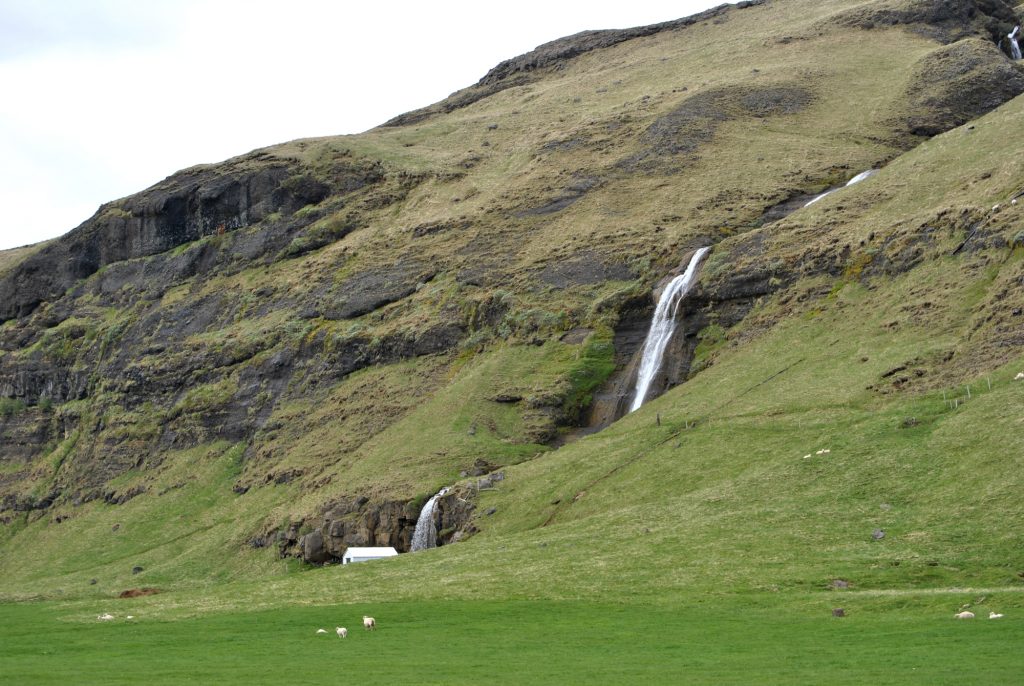 Wasserfall Island